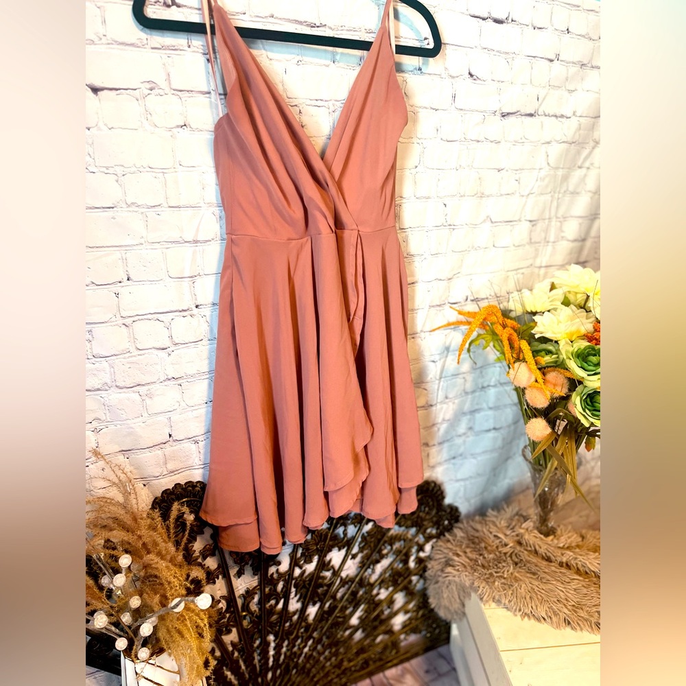 Great dress for summer! Very light weight and flowy!